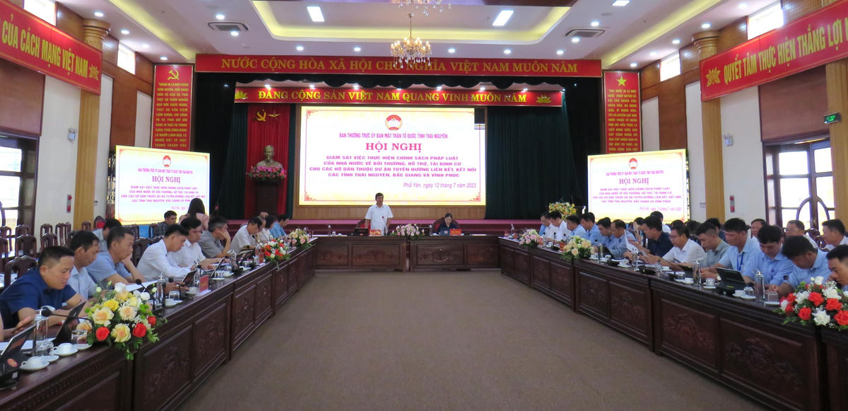 Đoàm giám sát tại thành phố Phổ Yên.