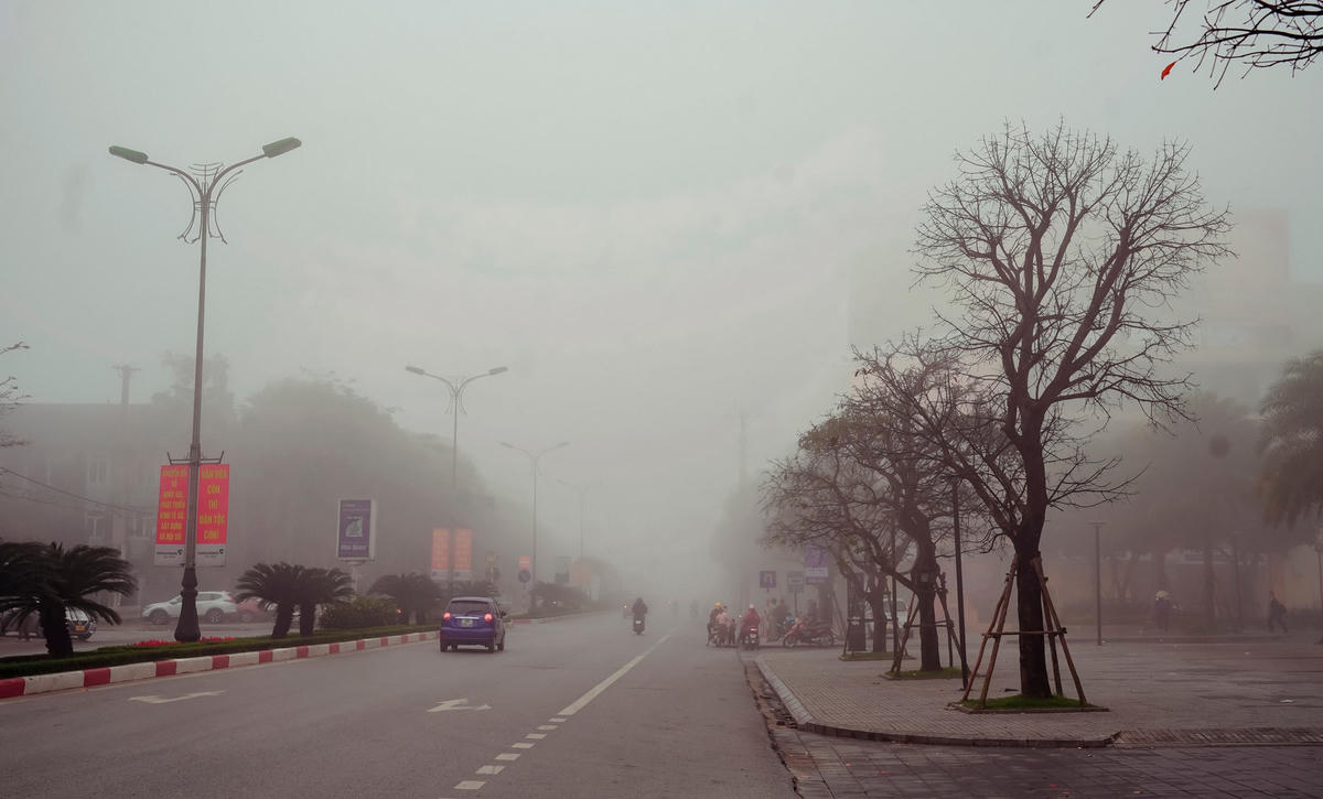 Thành phố Hà Tĩnh bất ngờ chìm trong sương mù, mờ ảo tựa Đà Lạt