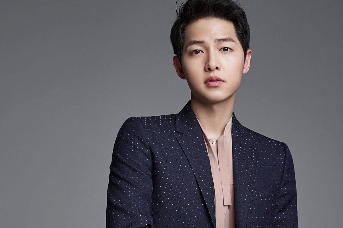 Song Joong Ki nói, Katy Louise Saunders là người phụ nữ đáng tin cậy, tốt bụng và chỗ dựa vững chắc cho anh.