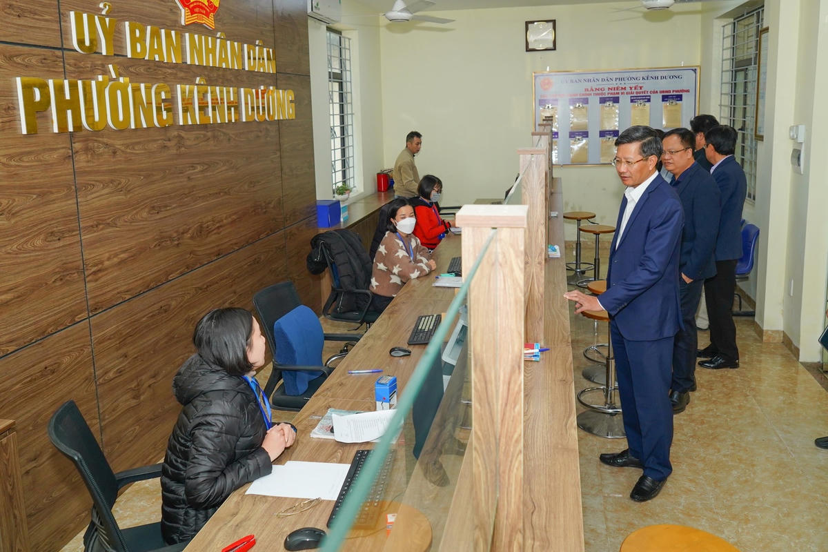 Lãnh đạo TP Hải Phòng kiểm tra công vụ tại phường Kênh Dương, quận Lê Chân. Ảnh minh họa: haiphong.gov.vn