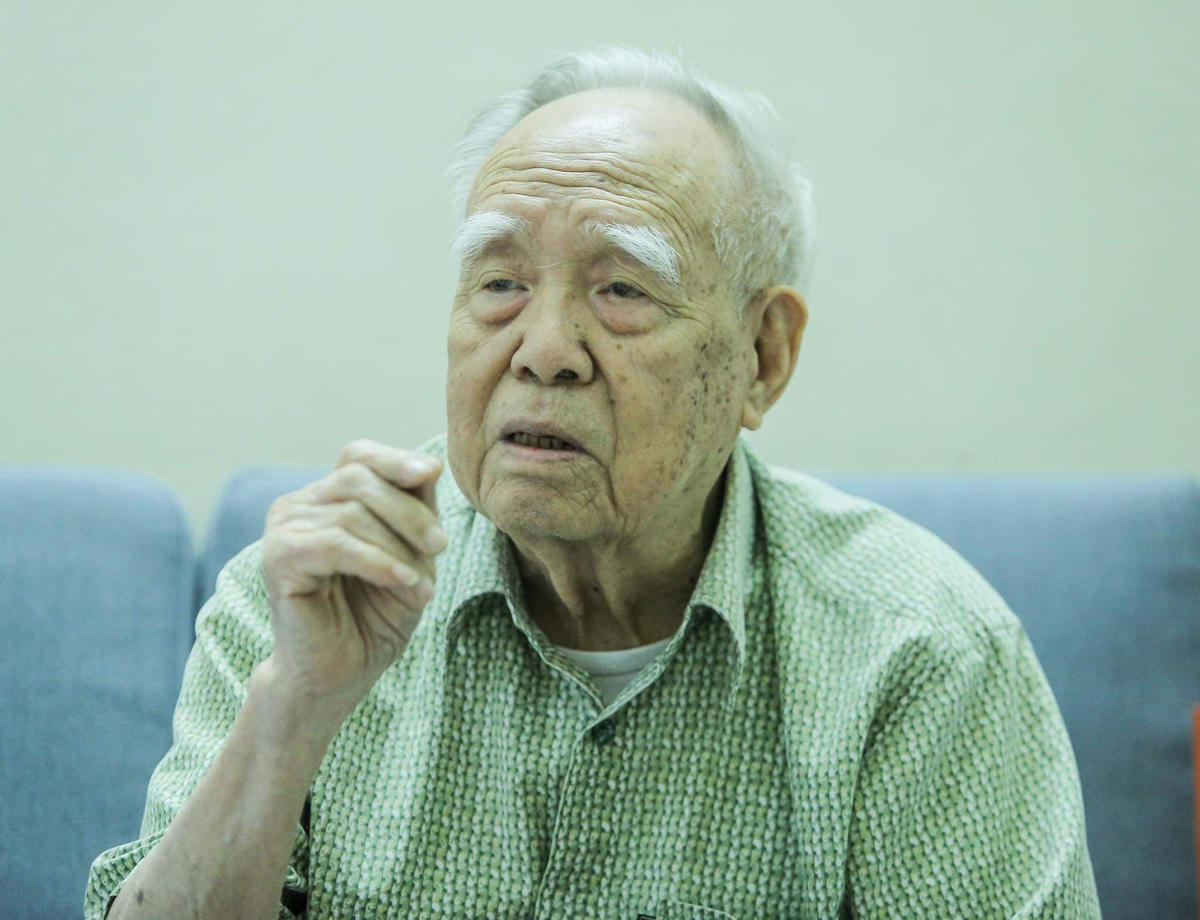 Nhà báo Thái Duy.
