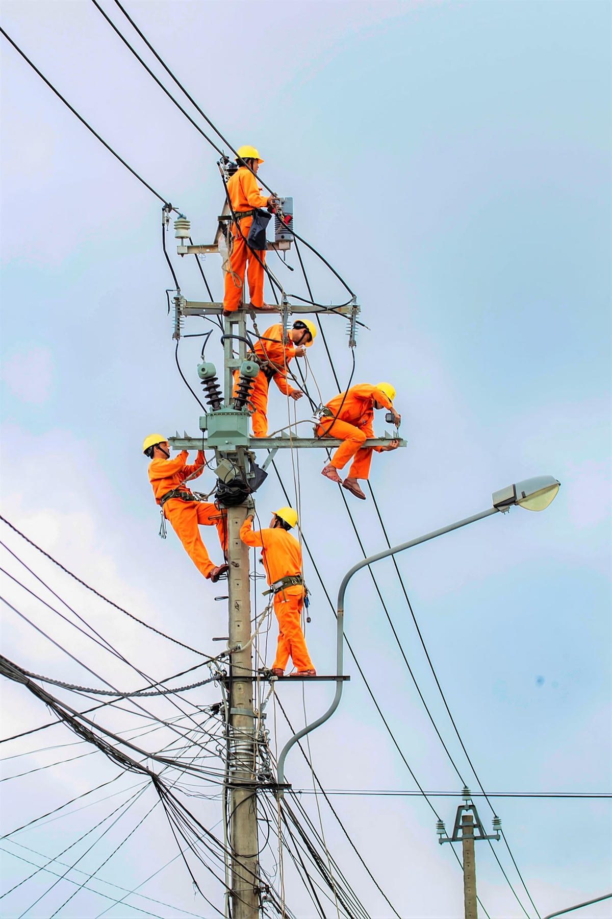 EVNSPC đảm bảo cấp điện ổn định cho Kỳ thi tốt nghiệp THPT năm 2022
