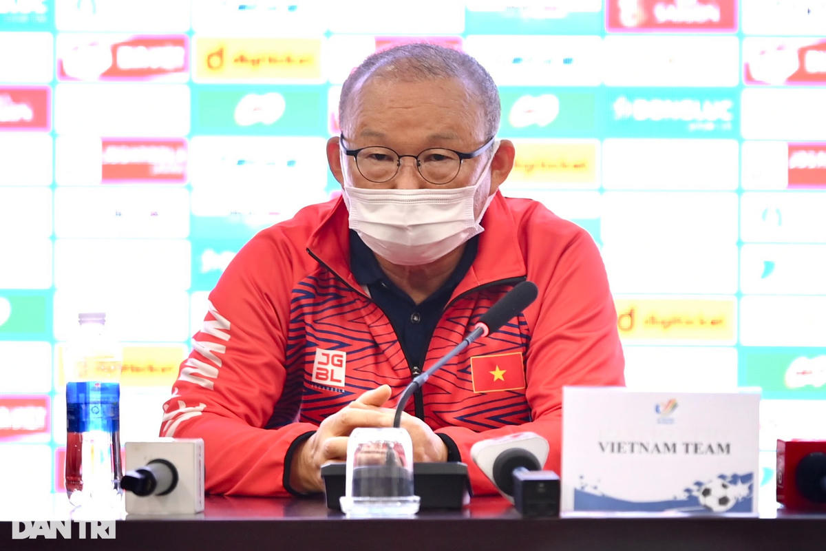 HLV Park Hang-seo khẳng định việc U23 Việt Nam bảo vệ tấm HCV SEA Games có ý nghĩa rất lớn với ông. Ảnh: Dân Trí.