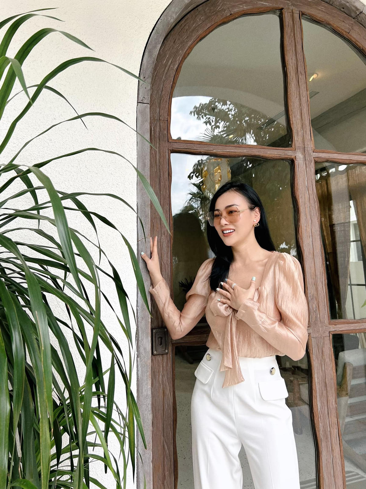 Ở tuổi 36, Phương Oanh tập trung vào công việc kinh doanh. Ảnh: FBNV. 