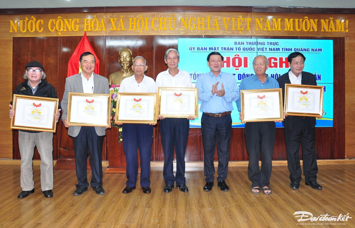 W_hoi-nghi-3.jpg