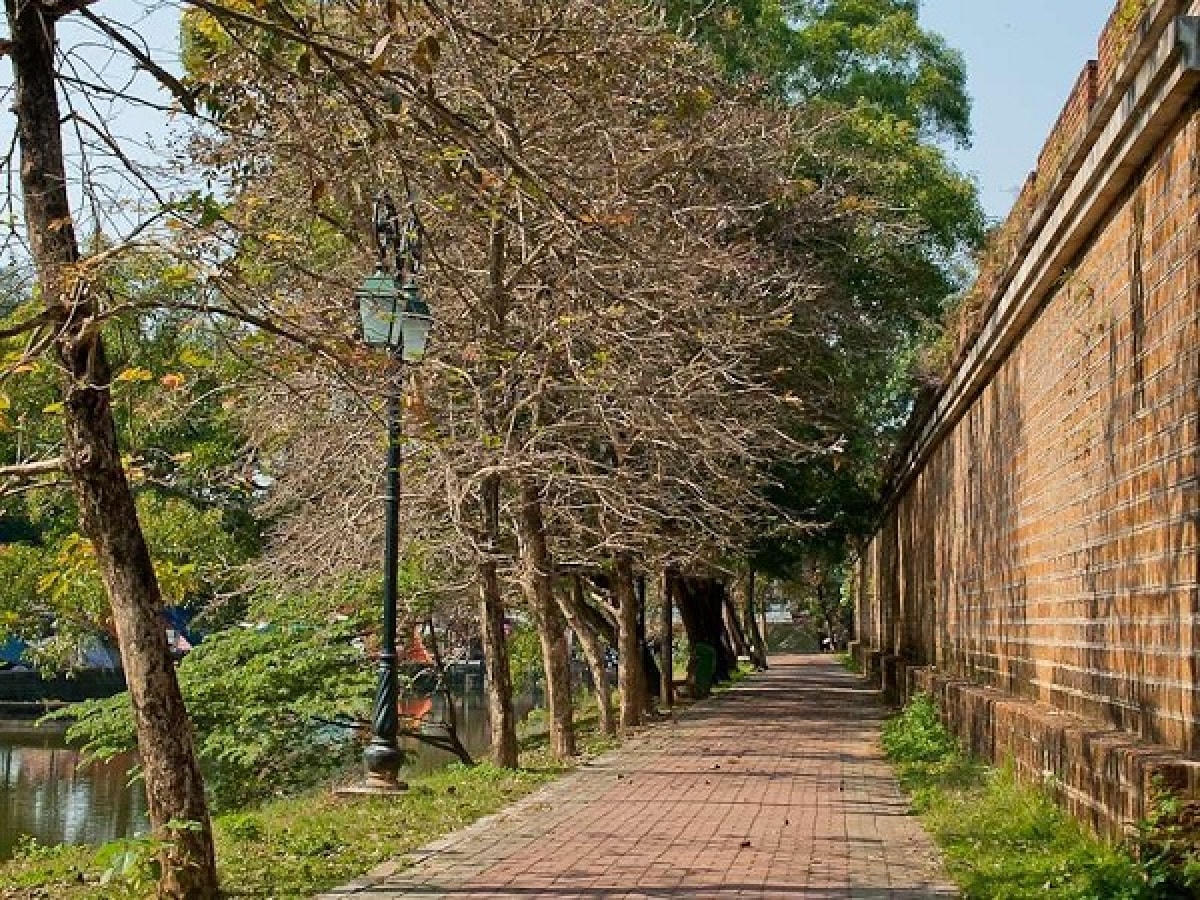 Dấu xưa Thành cổ. Ảnh: Viettour.