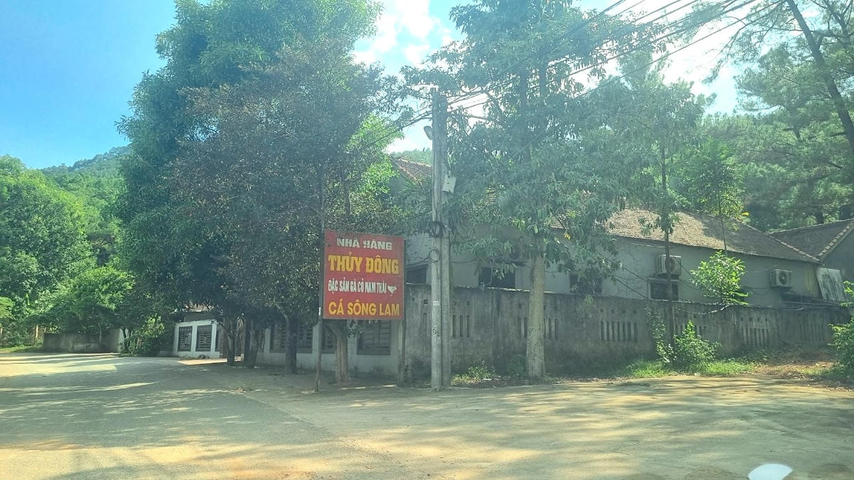 Nhà hàng Thủy Đông tại xã Nam Thái.