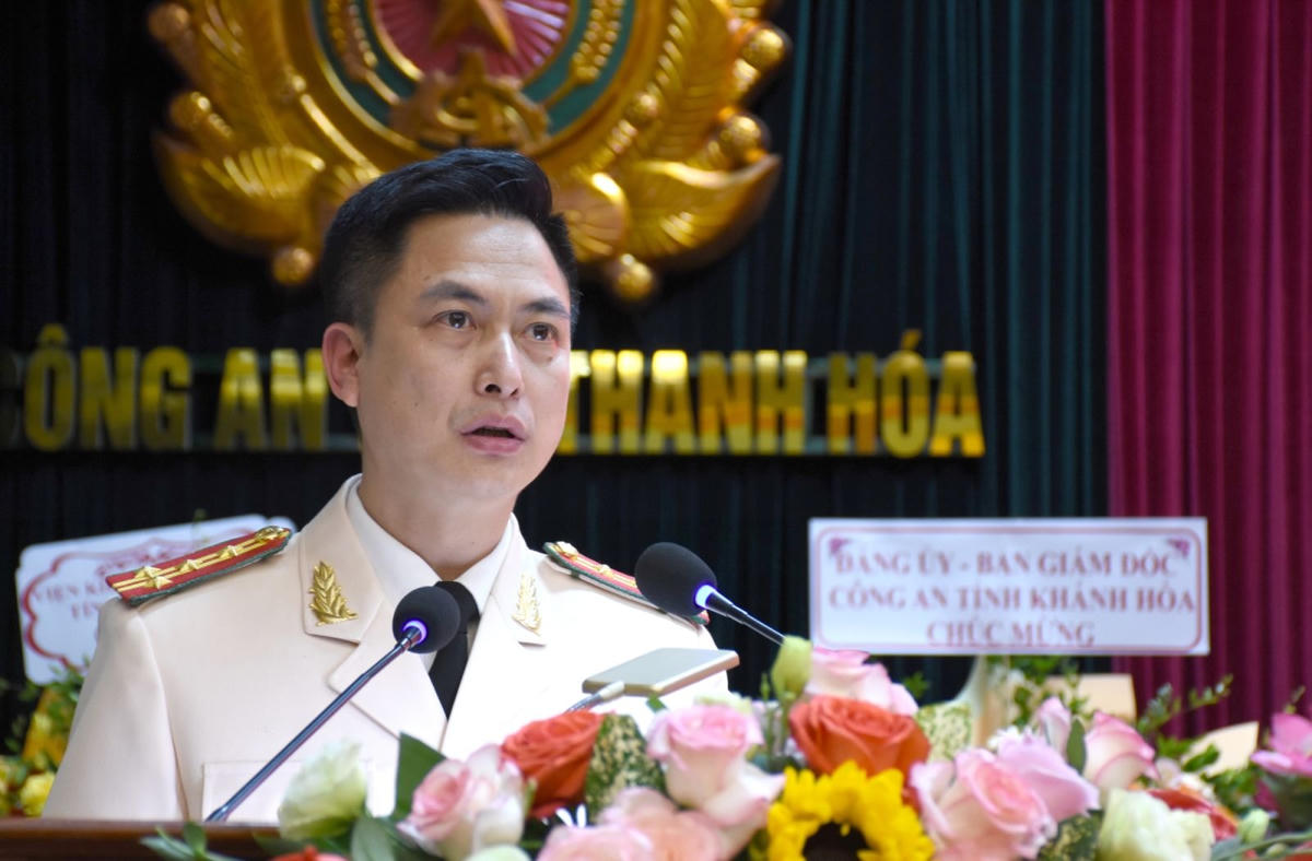 Tân Phó Giám đốc Công an tỉnh Thanh Hóa phát biểu nhận nhiệm vụ.
