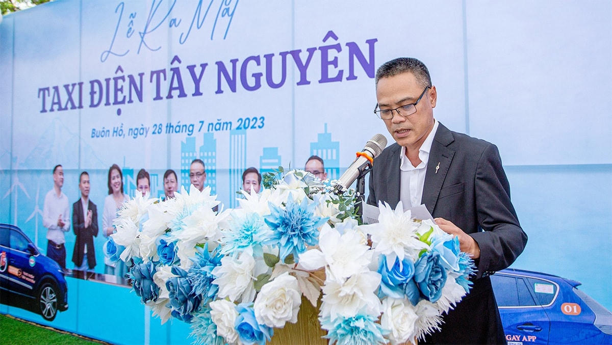 Ra mắt dịch vụ taxi điện Tây Nguyên 'Bạn uống, Tôi lái'