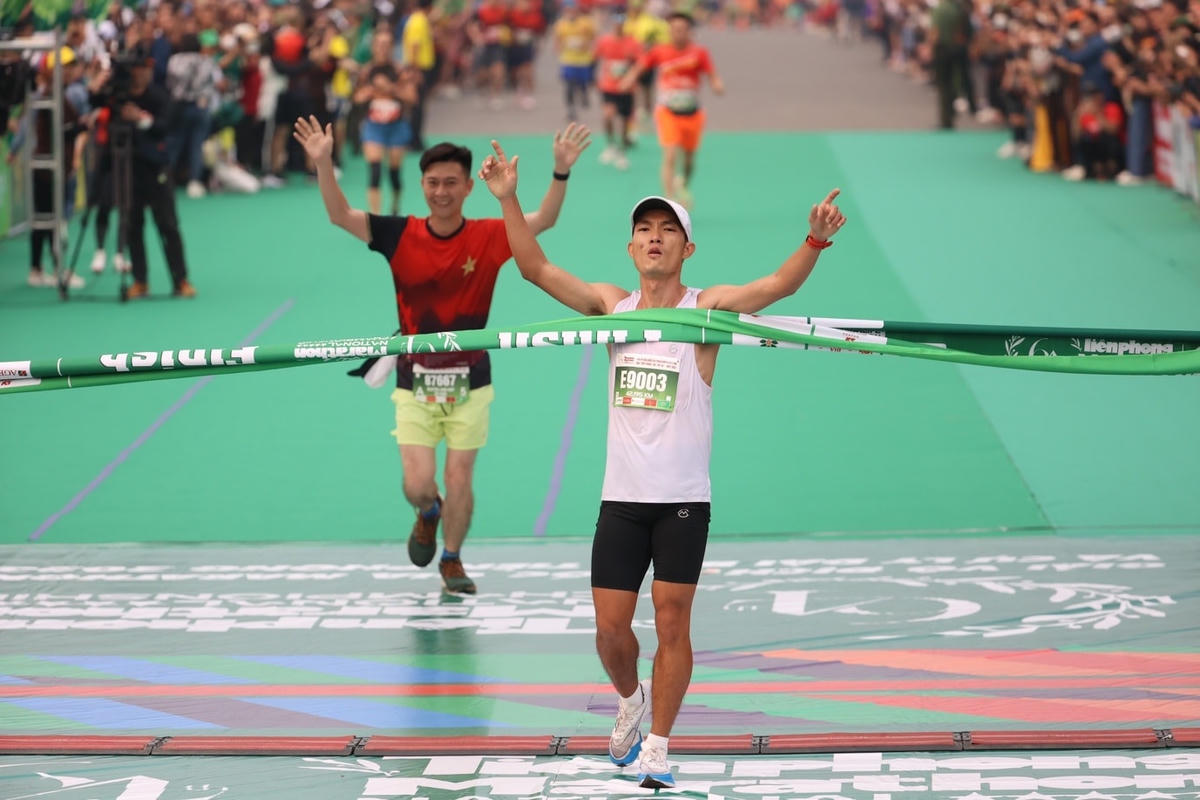 Hoàng Nguyên Thanh 4 năm liên tiếp vô địch marathon nam vô địch quốc gia (Ảnh: A.A).