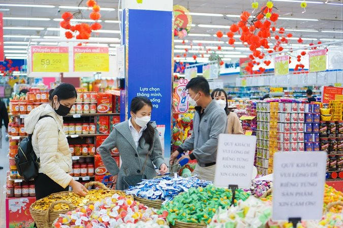 anh-bai-duoi-trai.png