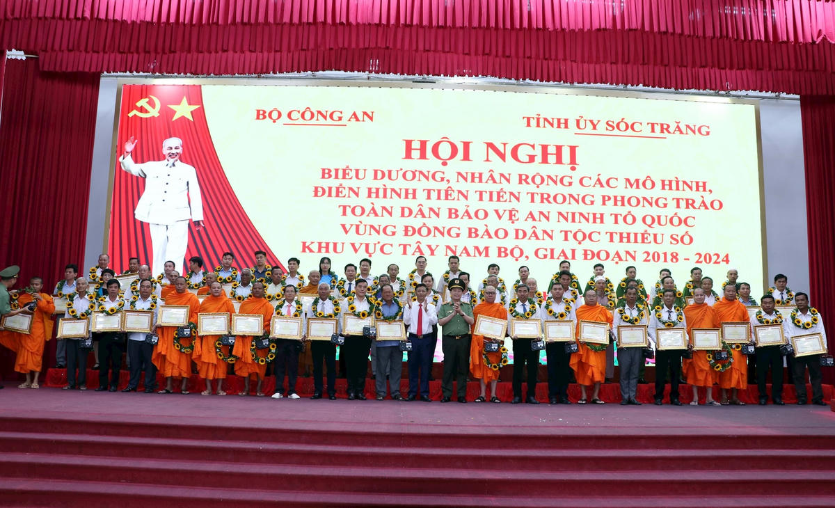 11-img_7979.jpg