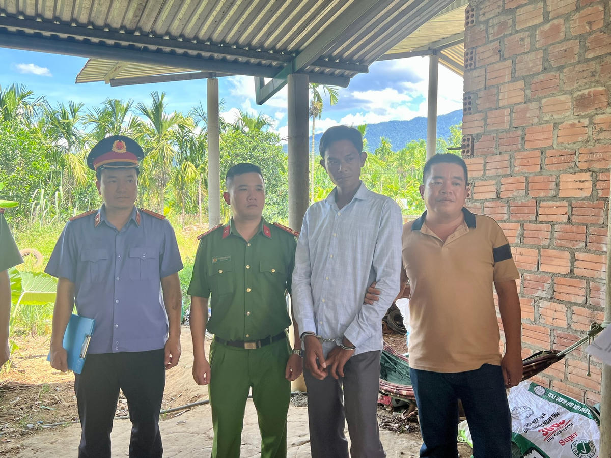 Đối tượng Trần Quang Thái tại thời điểm bị bắt giữ.