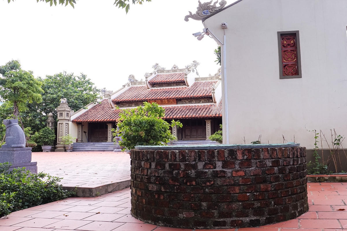 Giếng cổ vẫn còn sót lại trong thời chiến tranh.