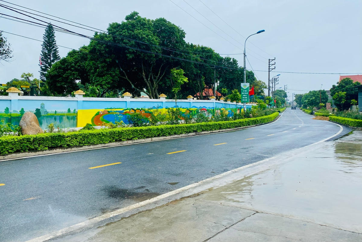 Mô hình "Thắp sáng đường quê" đã giúp 6.725 hộ dân, điểm trường, nhà văn hóa trên địa bàn TX Đông Triều được hưởng lợi.