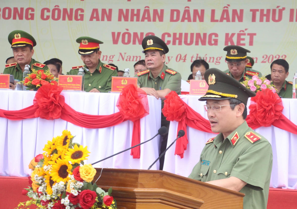 Trung tướng Nguyễn Ngọc Toàn phát biểu khai mạc Hội thi.