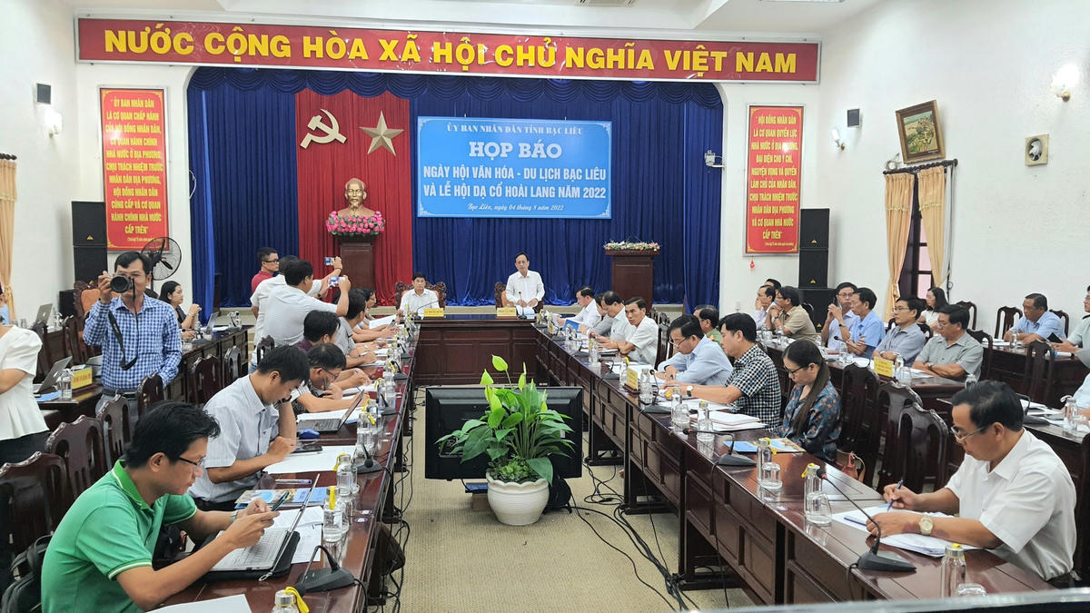 Quang cảnh buổi Họp báo sáng nay.