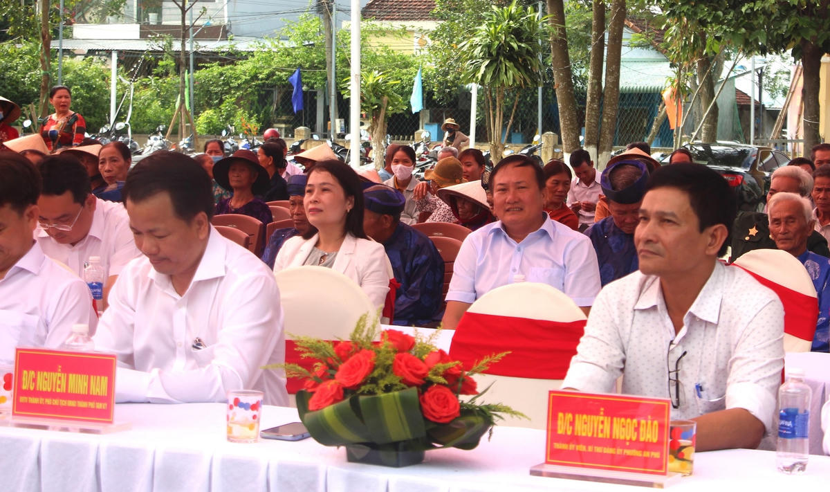 Đại biểu tham dự Ngày hội Đại đoàn kết toàn dân tộc ở KP An Hà Nam.