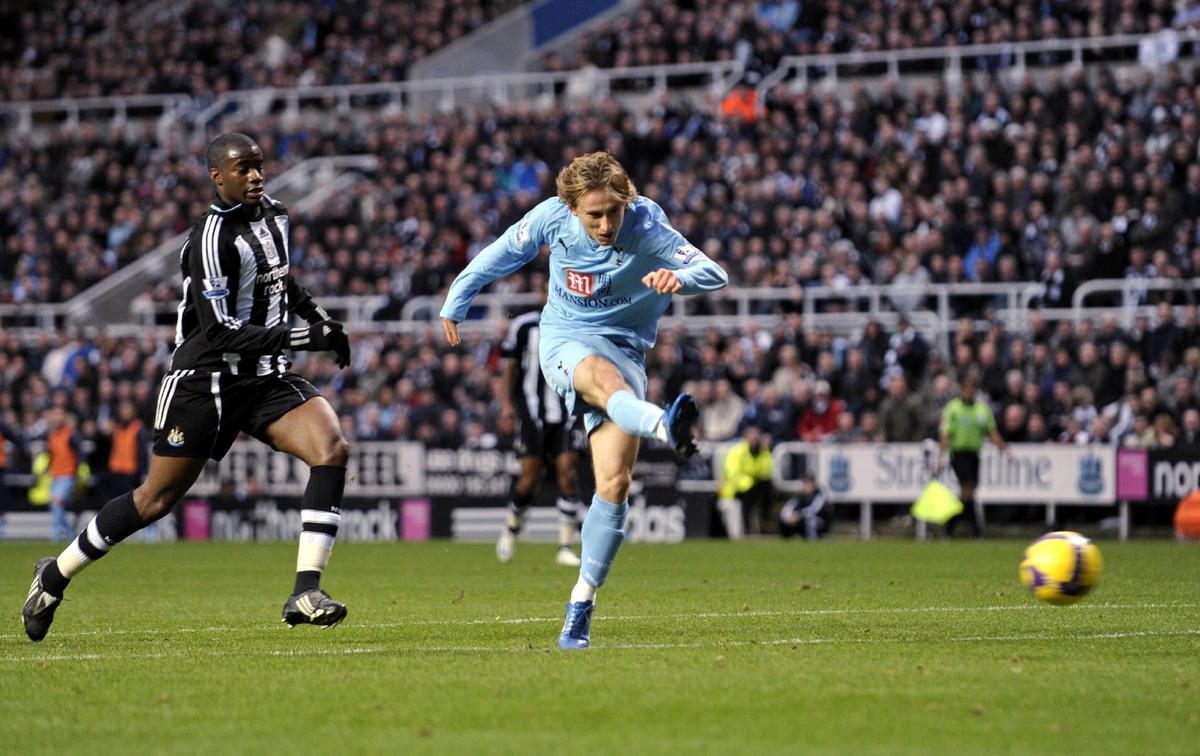 Modric trong màu áo Tottenham. Ảnh: Getty.