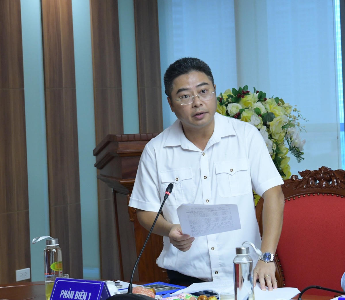 TS. Vũ Thanh Hải - Kiểm toán trưởng KTNN chuyên ngành IV - đánh giá cao kết quả nghiên cứu của Ban Đề tài. Ảnh: Nguyễn Ly