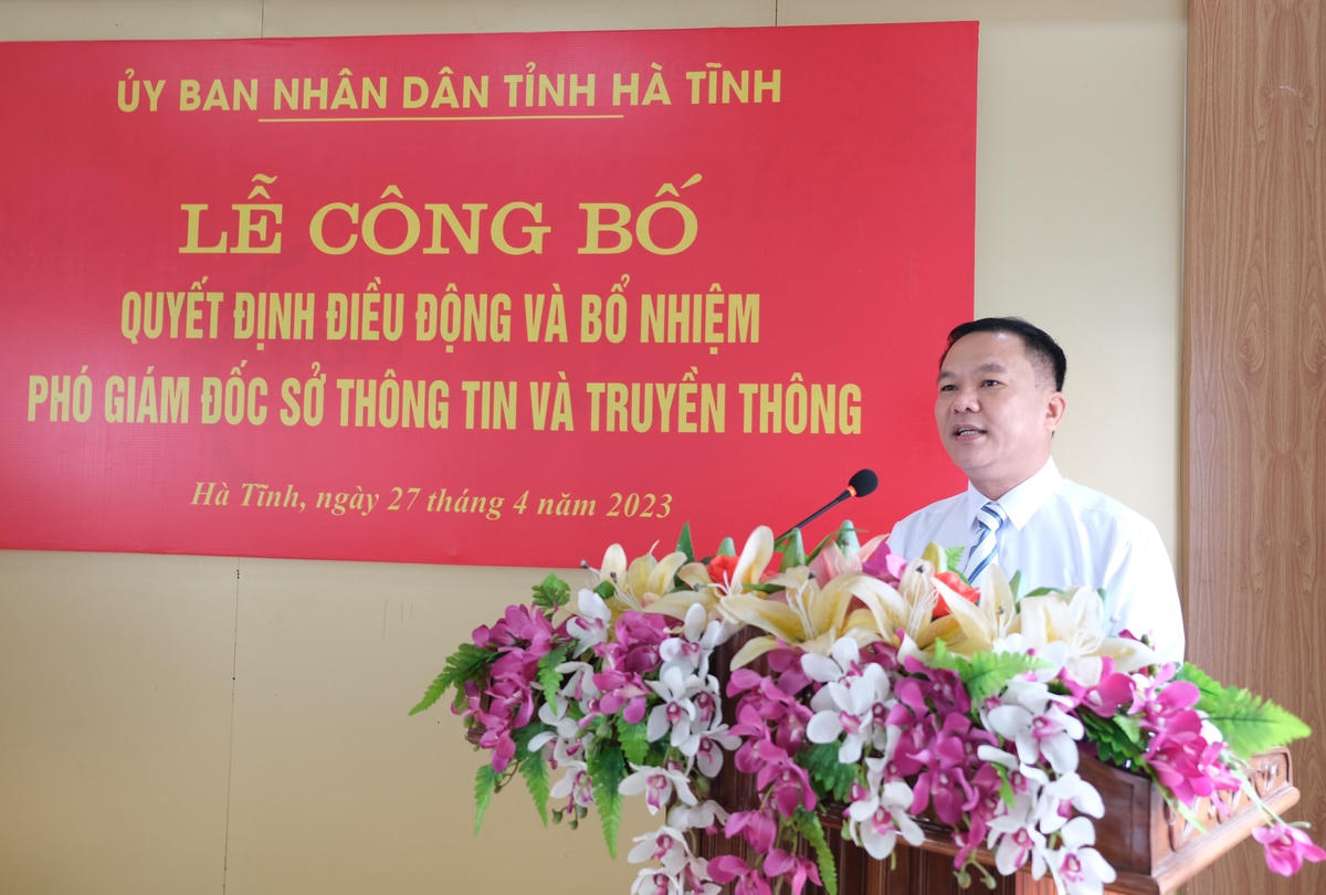 Ông Dương Kim Nga, tân Phó Giám đốc Sở Thông tin và truyền thông phát biểu nhận nhiệm vụ.