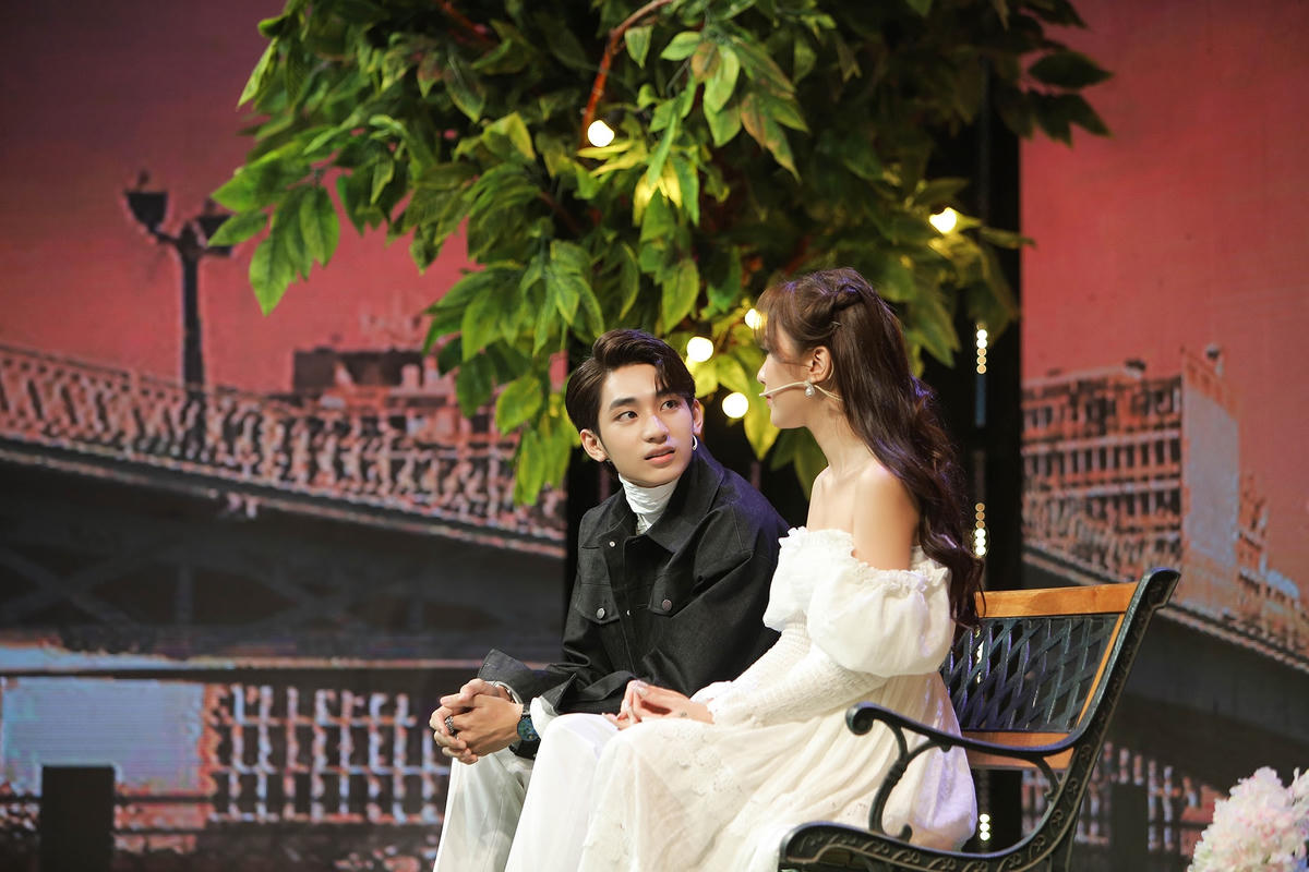 Cả 2 đã cùng nhớ lại nhiều kỷ niệm. Ảnh: Perfect Universe.