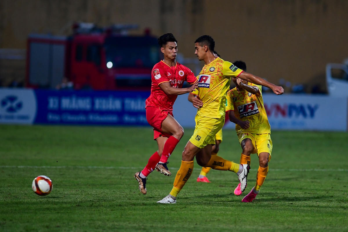 Vô địch V-League 2023, CLB Công an Hà Nội được thưởng tiền tỉ, cao gấp đôi Hà Nội FC