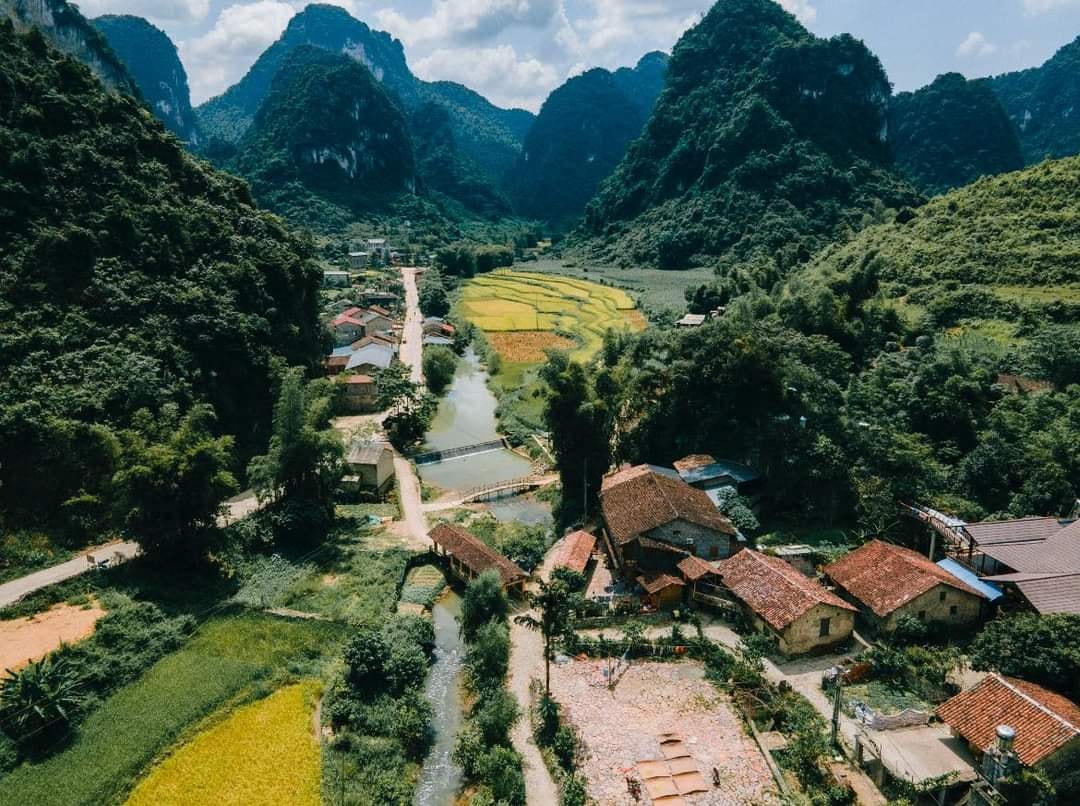 Làng đá Khuổi Ky: Bản làng bình yên vùng biên giới