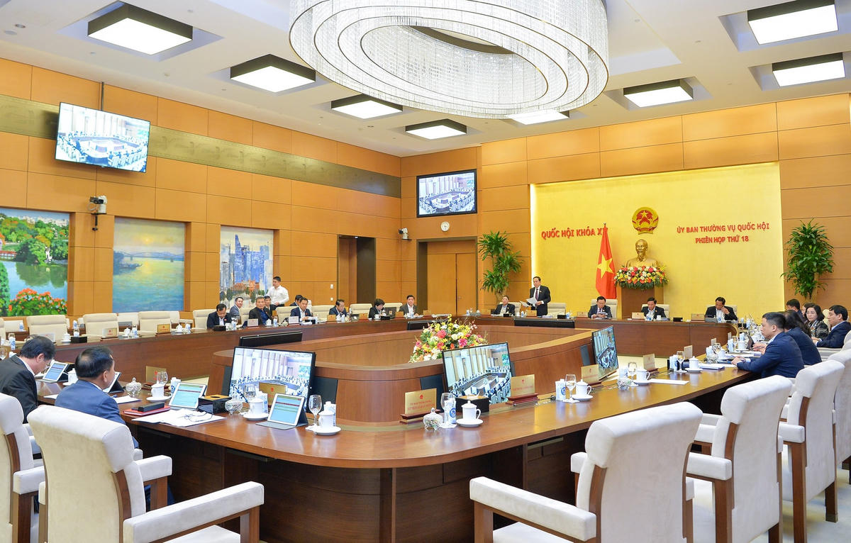 Quang cảnh phiên họp Ủy ban Thường vụ Quốc hội, ngày 14/12. Nguồn: Quochoi.vn.