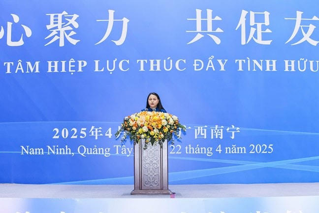 Phó Chủ tịch - Tổng Thư ký Ủy ban Trung ương MTTQ Việt Nam Nguyễn Thị Thu Hà phát biểu tại Lễ khai mạc giao lưu hữu nghị lần thứ ba.