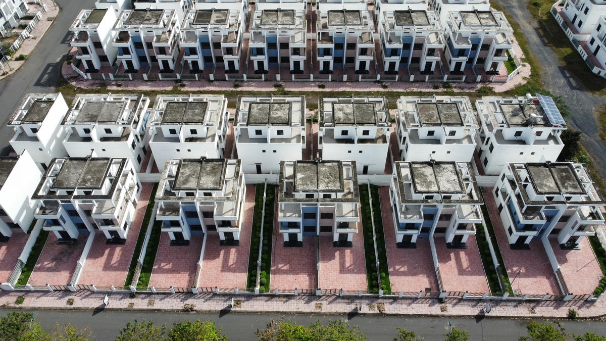 Ngày 15/12/2020, Chủ tịch UBND tỉnh Đồng Nai đã ký quyết định xử phạt vi phạm hành chính đối với Công ty cổ phần đầu tư LDG số tiền 540 triệu đồng vì hành vi “Chiếm đất để sử dụng trên thực địa mà chưa hoàn thành các thủ tục giao đất”; buộc chủ đầu tư nộp số tiền gần 6 tỷ đồng thu lợi bất hợp pháp có được do thực hiện hành vi vi phạm. Ảnh: Mạnh Thìn.