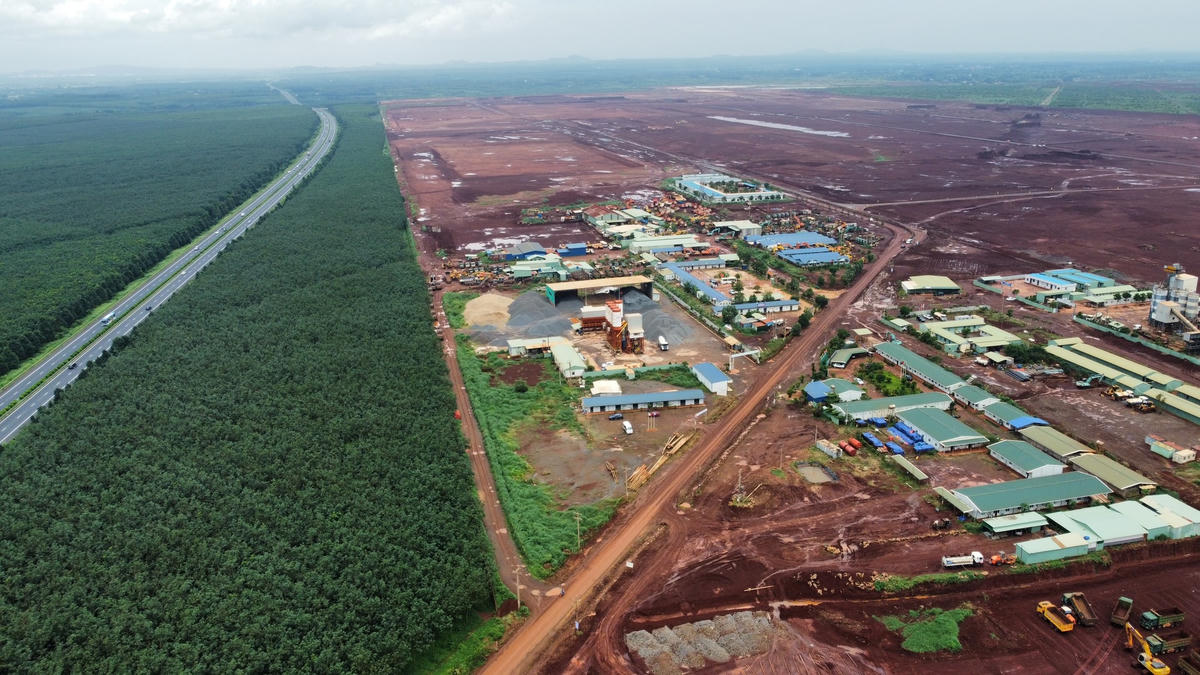 Sân bay Long Thành nằm kế bên đường cao tốc Hồ Chí Minh - Long Thanh - Dầu Giây. Ảnh: Mạnh Thìn.