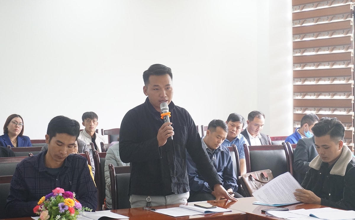 Đại diện các hộ kinh doanh tham luận chia sẻ những kinh nghiệm, khó khăn trong quá trình khởi nghiệp.