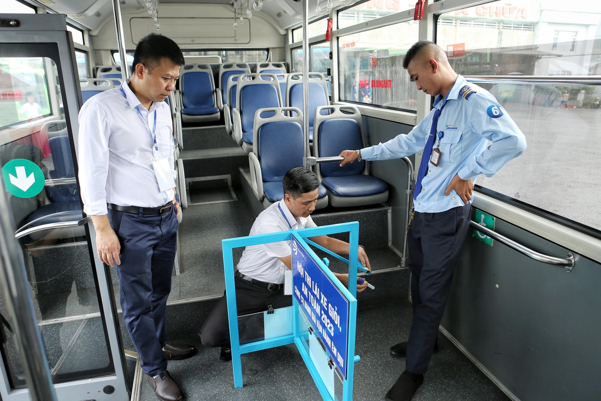 Hà Nội: 20 tuyển thủ lái xe buýt tranh tài tại Hội thi lái xe buýt giỏi an toàn