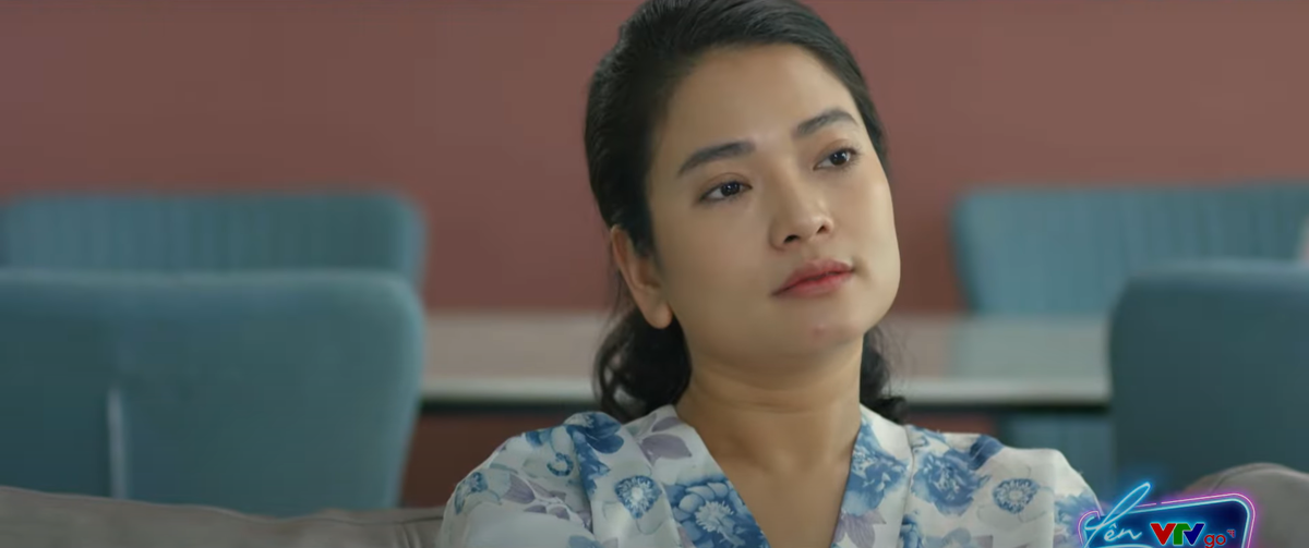 Lam tâm sự cùng Mai Anh về chuyện cô đã thử hàn gắn mối quan hệ với Việt. Ảnh: CMH. 