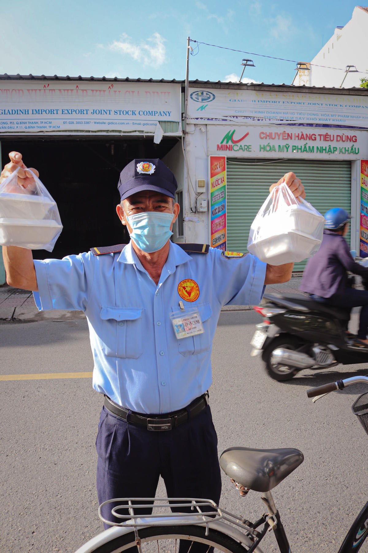 Tiệm cơm chay 0 đồng giữa TP Hồ Chí Minh của hai ông bà ngoài 70 tuổi