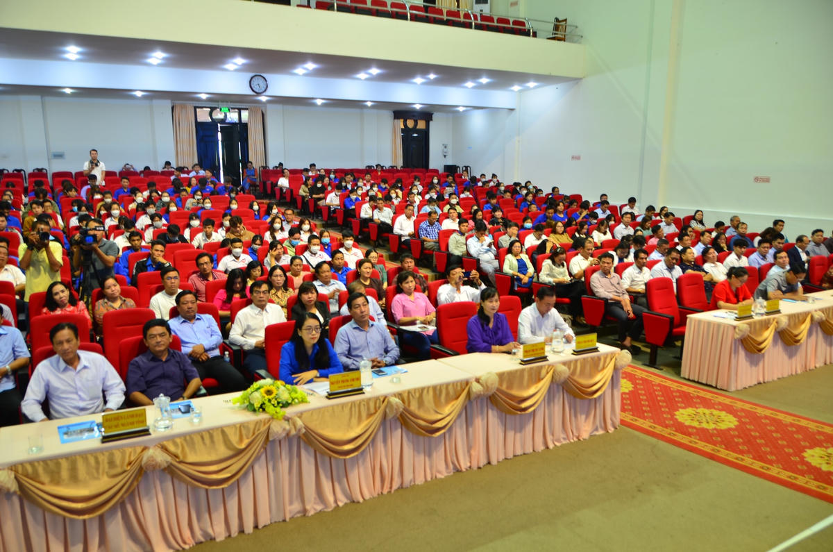 Ngày hội việc làm năm 2023 tại tỉnh Bạc Liêu có nhiều doanh nghiệp tuyển dụng lao động trong nước và doanh nghiệp tuyển dụng lao động đi làm việc có thời hạn ở nước ngoài tạo ra nhiều cơ hội việc làm cho người lao động.