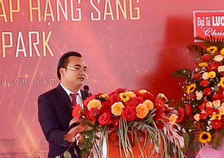 Ông Dương Quốc Thủy phát biểu tại lễ khởi công.