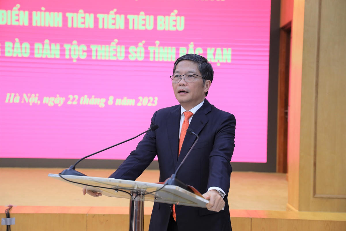 Trưởng Ban Kinh tế Trung ương Trần Tuấn Anh phát biểu tại cuộc gặp mặt