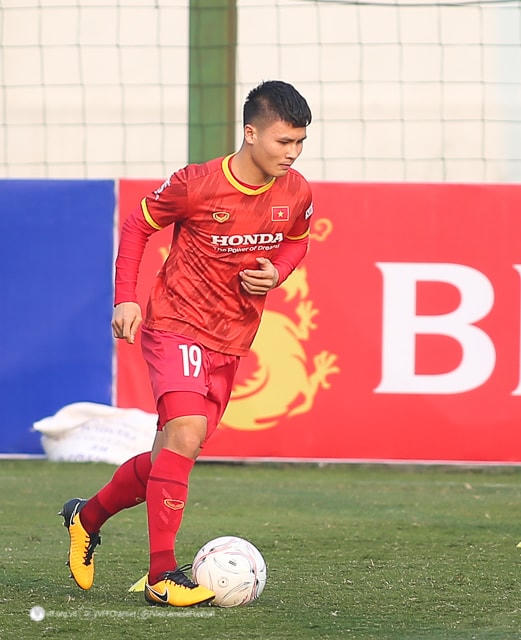 Tiền vệ Nguyễn Quang Hải.