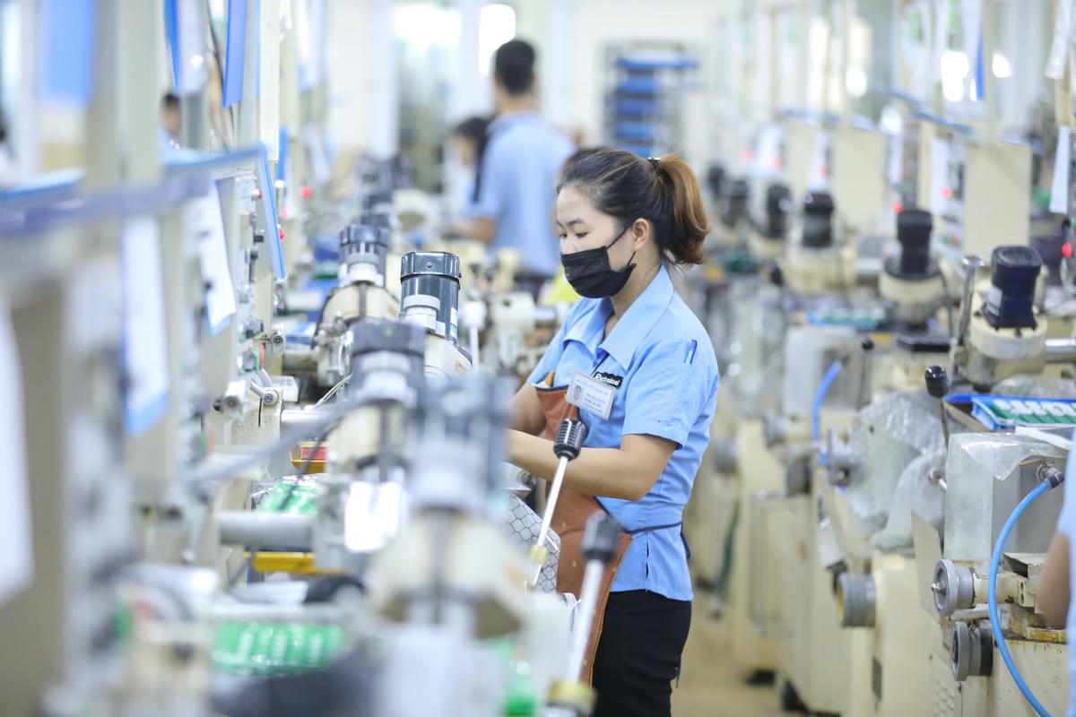 Nhiều doanh nghiệp có vốn đầu tư nước ngoài đã chú trọng phát triển công nghệ cao. Ảnh: Quang Vinh.