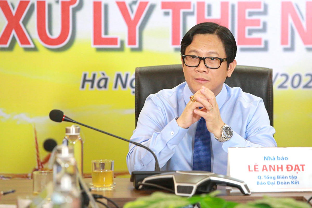 Nhà báo Lê Anh Đạt. Ảnh: Lê Khánh.