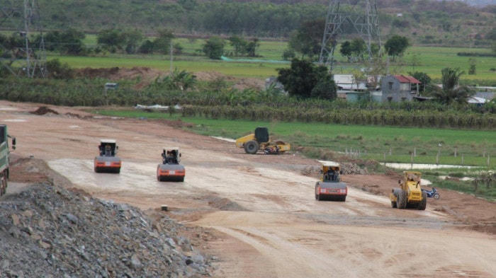 Trong 10 dự án thành phần đang triển khai xây dựng, 6 dự án thành phần vẫn có khối lượng thi công chậm so với kế hoạch yêu cầu. Ảnh minh họa.