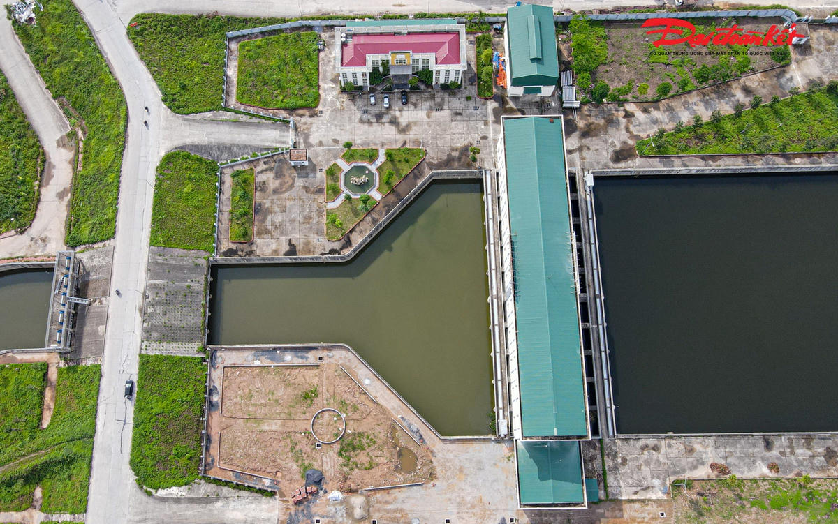 Hiện nay, trạm bơm tiêu Yên Nghĩa đã triển khai thực hiện thi công xong cụm công trình đầu mối gồm các hạng mục nhà trạm, bể hút, bể xả, cống xả qua đê, cống tiêu tự chảy, công trình vớt rác, khu quản lý, thiết bị bơm, điện, vớt rác tự động, hệ thống kênh dẫn, kênh xả, hoàn thành mua sắm, lắp đặt thiết bị.