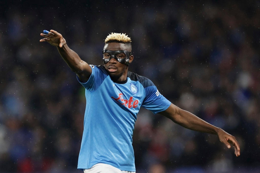 Bàn gỡ hòa muộn màng của Osimhen không đủ để giúp Napoli giành vé đi tiếp (Ảnh: AP).