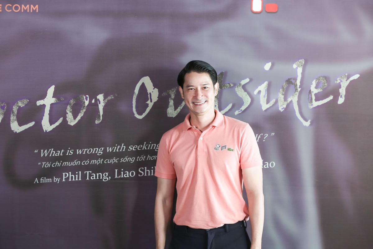 Huy Khánh có mặt trong buổi ra mắt phim.