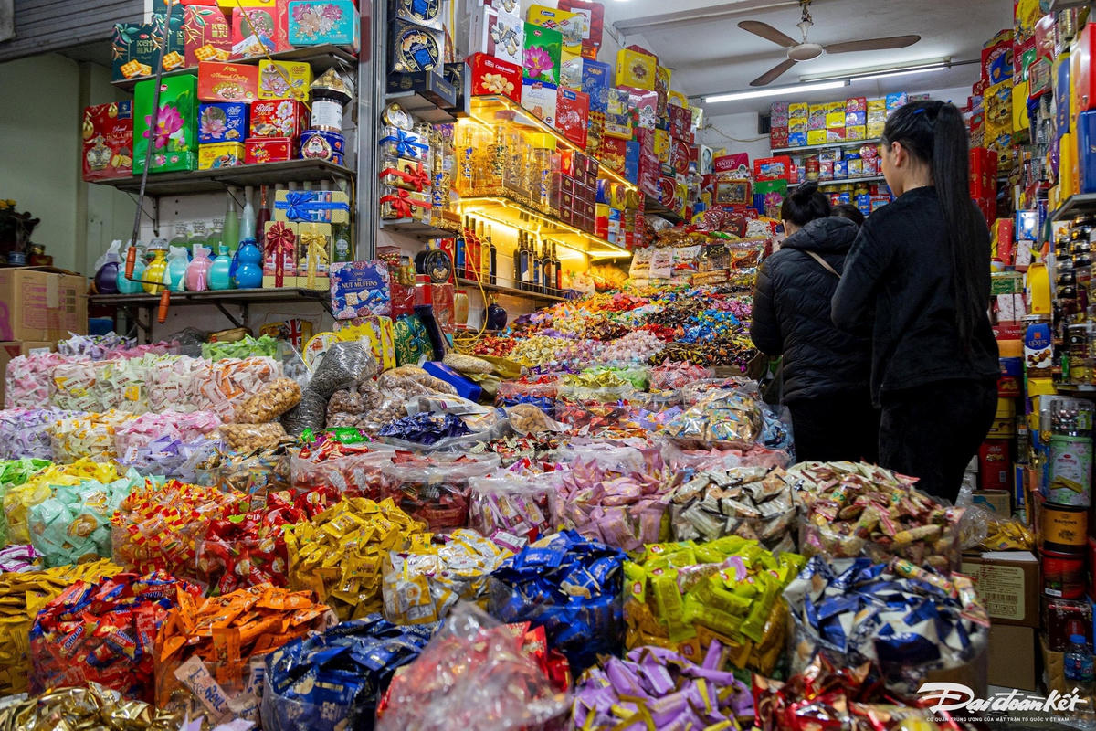 W_pho_banh_keo-le-khanh38.jpg