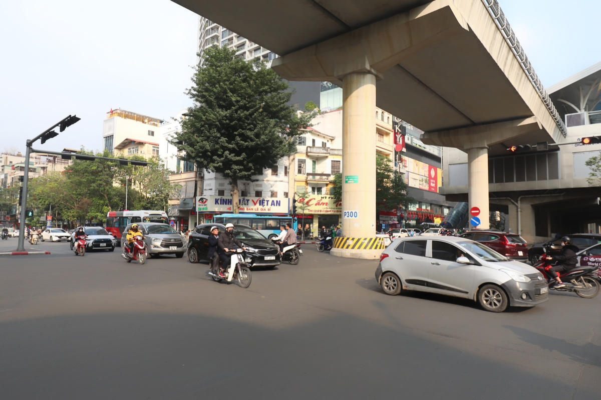 Theo tìm hiểu đây là Dự án Tăng cường giao thông đô thị bền vững cho dự án tuyến đường sắt đô thị số 3 (ĐSĐT) Hà Nội. Đây là hợp phần của dự án do UBND TP Hà Nội giao  Ban QLDA Đầu tư, xây dựng các công trình giao thông TP Hà Nội thực hiện.