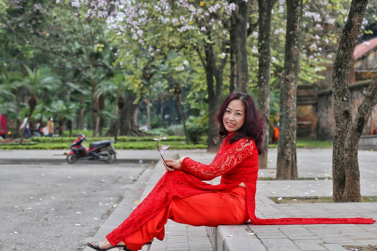 Hoa ban có màu sắc của sự tinh khôi trong sáng, được nhiều người ví như vẻ đẹp trong trẻo của những thiếu nữ miền sơn cước.