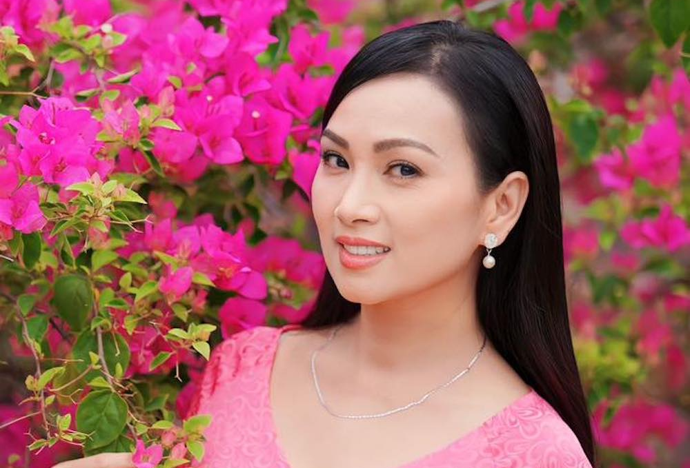 Gần đây có thông tin cuộc sống hôn nhân của Hà Phương và tỷ phú Chính Chu có nhiều trục trặc. Tuy nhiên, mới đây, nữ ca sĩ đã lên tiếng đính chính và khẳng định hiện tại vẫn hạnh phúc bên chồng.